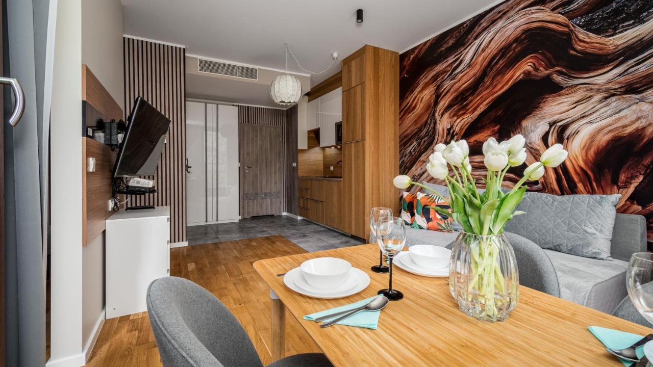 Apartamenty Sun & Snow 19 Dzielnica With Free Parking Warsawa Bagian luar foto